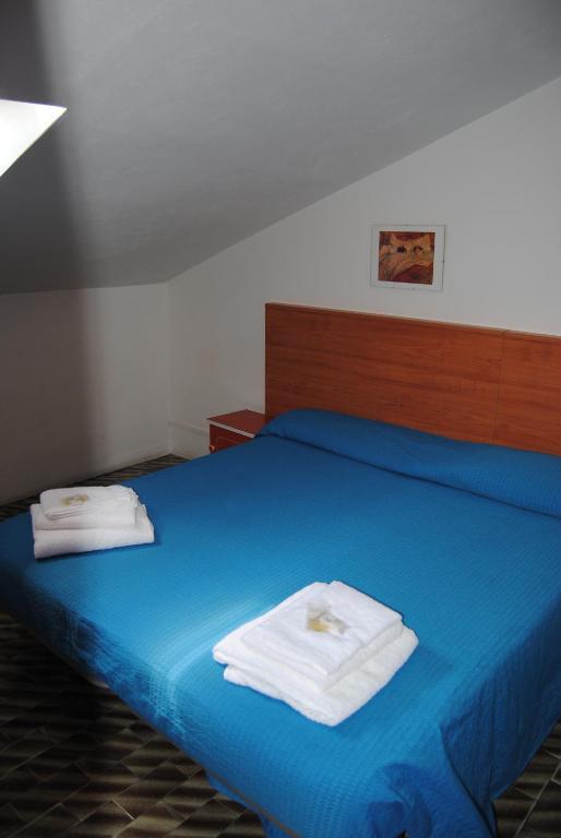 Hotel Trevi Cesenatico Rum bild